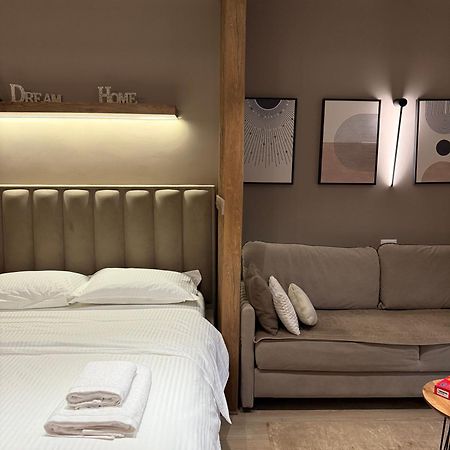 4Seasonsgea , Deluxe Studio , City Centre , Тирана Экстерьер фото