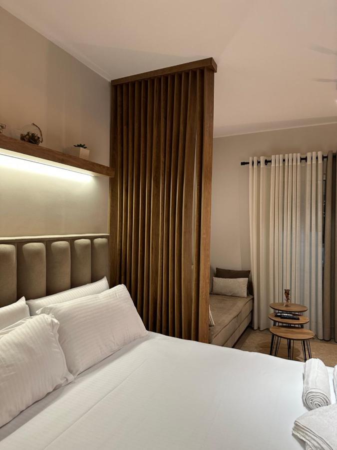 4Seasonsgea , Deluxe Studio , City Centre , Тирана Экстерьер фото
