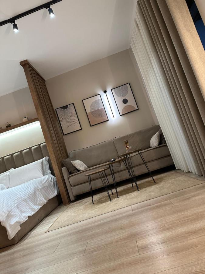 4Seasonsgea , Deluxe Studio , City Centre , Тирана Экстерьер фото