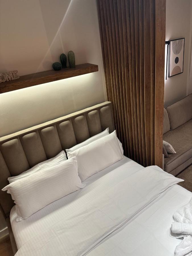 4Seasonsgea , Deluxe Studio , City Centre , Тирана Экстерьер фото