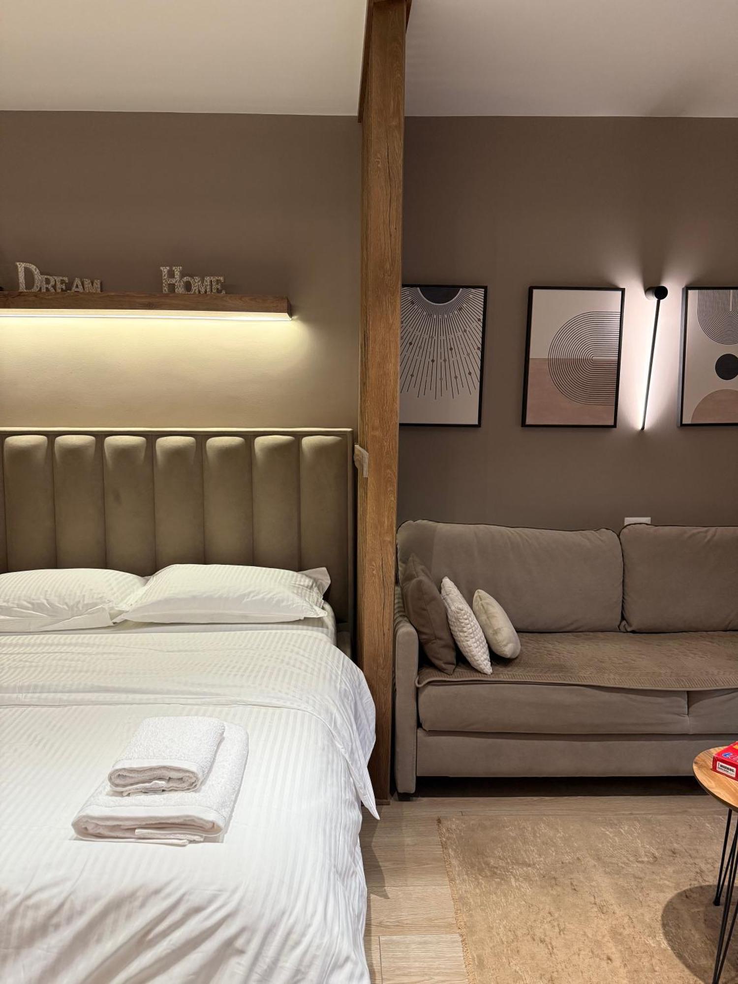 4Seasonsgea , Deluxe Studio , City Centre , Тирана Экстерьер фото